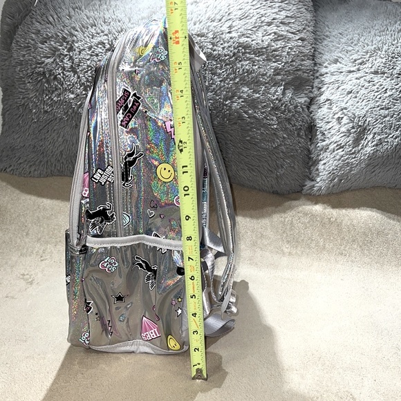COPY -HP🎉Justice Girls Iridescent Print Bookbag/Backpack Detachable Wristlet … - Picture 9 of 11